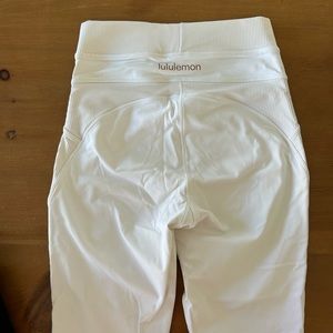 Lululemon New Ambition Super High-Rise Tight